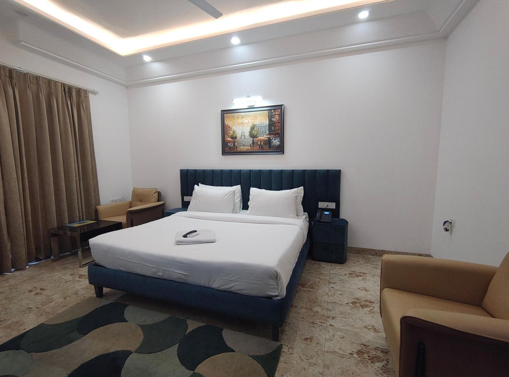 Deluxe Room with Private Balcony