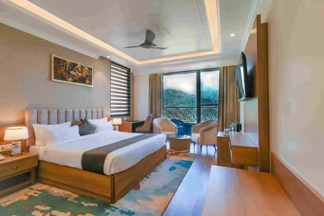 Deluxe Mountain View Room With Balcony